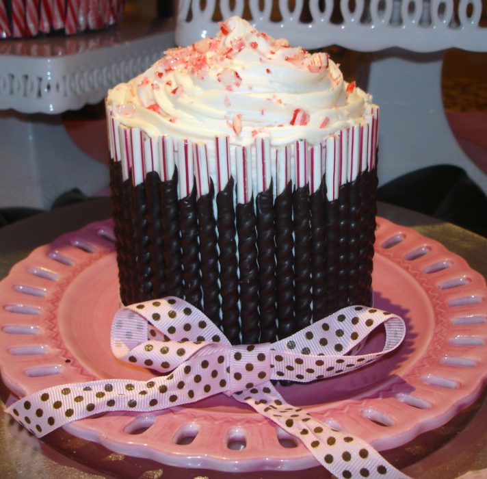 Chocolate Peppermint Candy Cane Cake -lizbushong.com