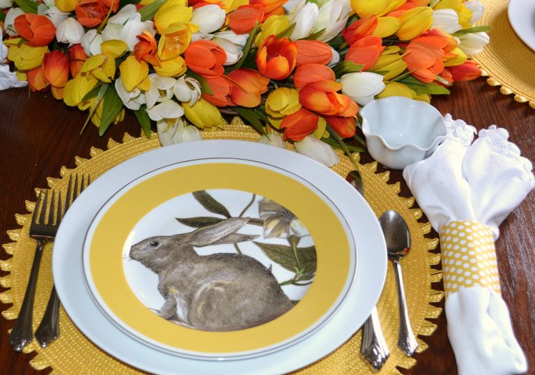 Spring Table Setting|Bunny Tails, Tulips & Treats