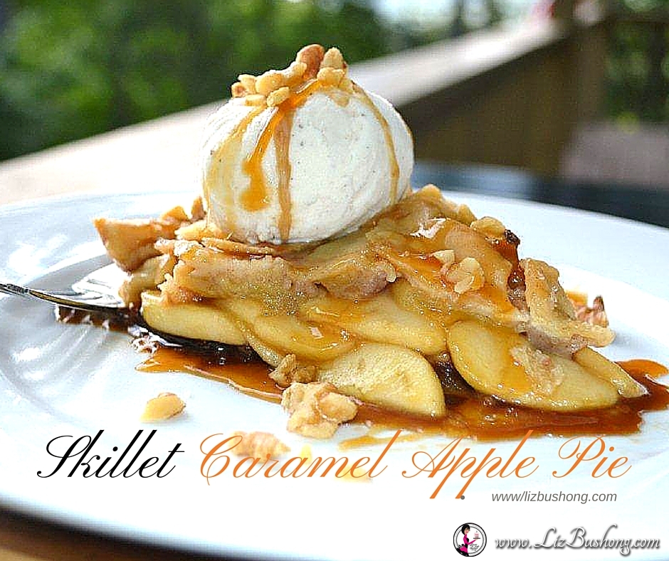 Skillet Caramel Apple Pie|www.lizbushong.com