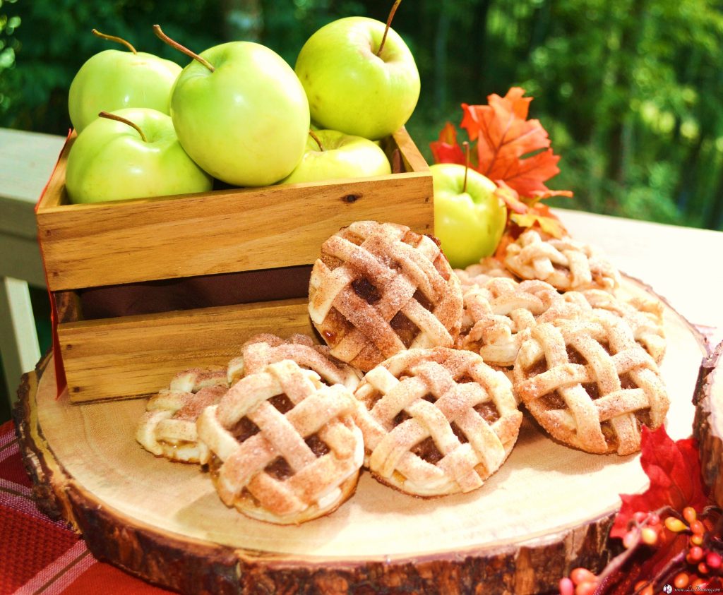 Caramel Apple Walnut Cookies |www.lizbushong.com