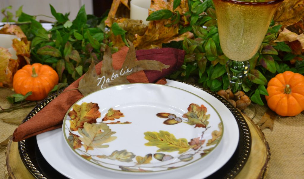 Thanksgiving Tablescape Ideas| www.lizbushong.com