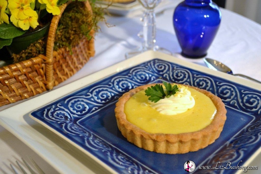 Lemon Almond Tart- blue plate-www.lizbushong.com