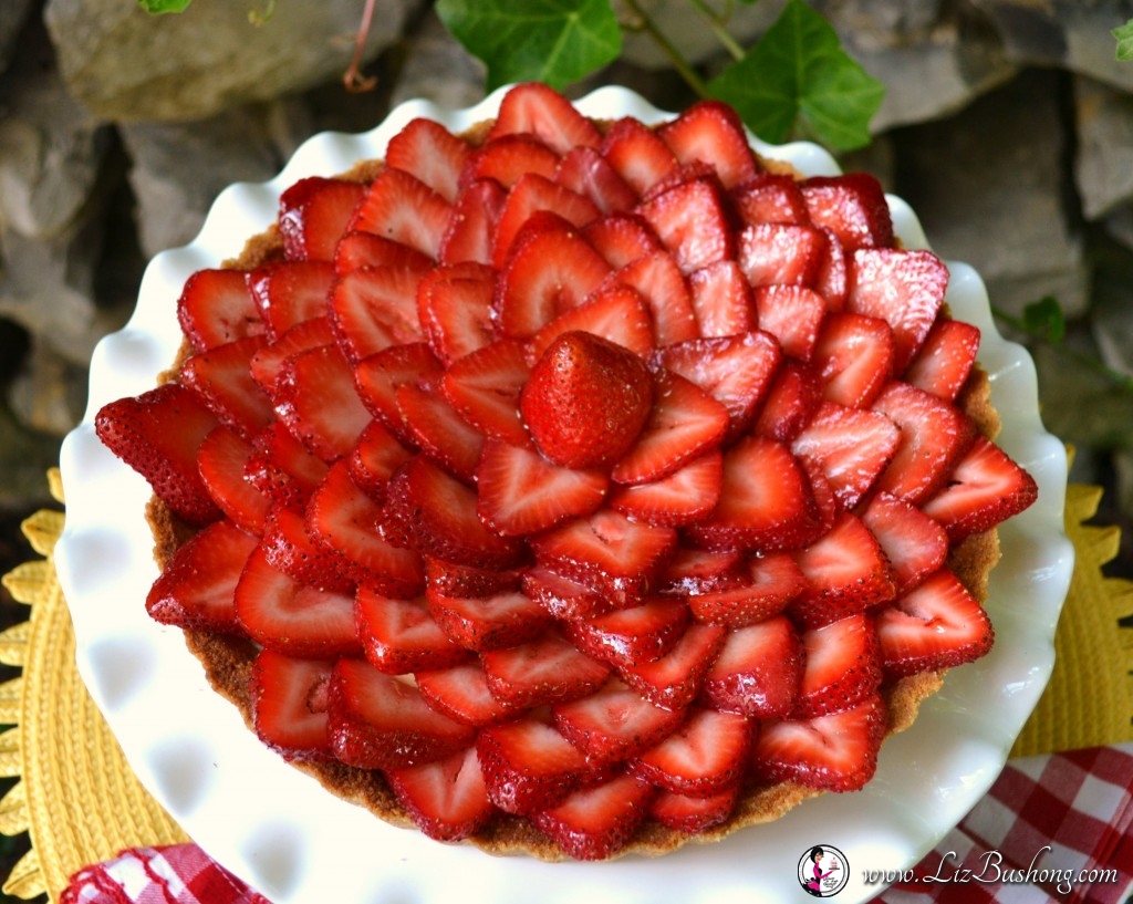 Strawberry Cheesecake Tart-presented-www.lizbushong.com