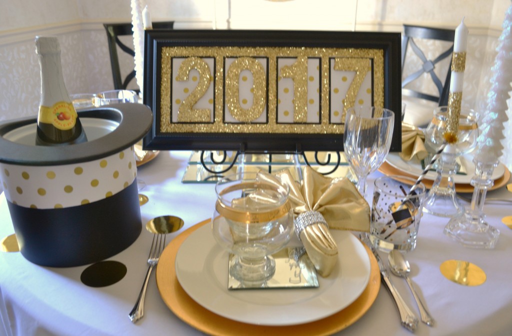 new-years-tablescape-table-top-lizbushong-com