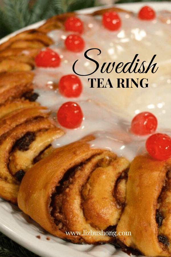 How to make a Swedish Tea Ring, sweet bread lizbushong.com