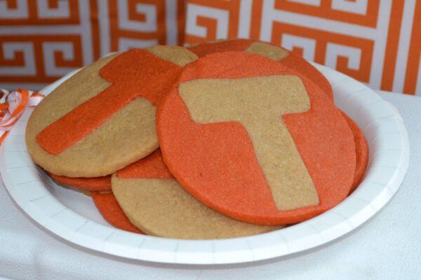 T Cookies-Autumn Two Toned Cookie Recipe lizbushong.com