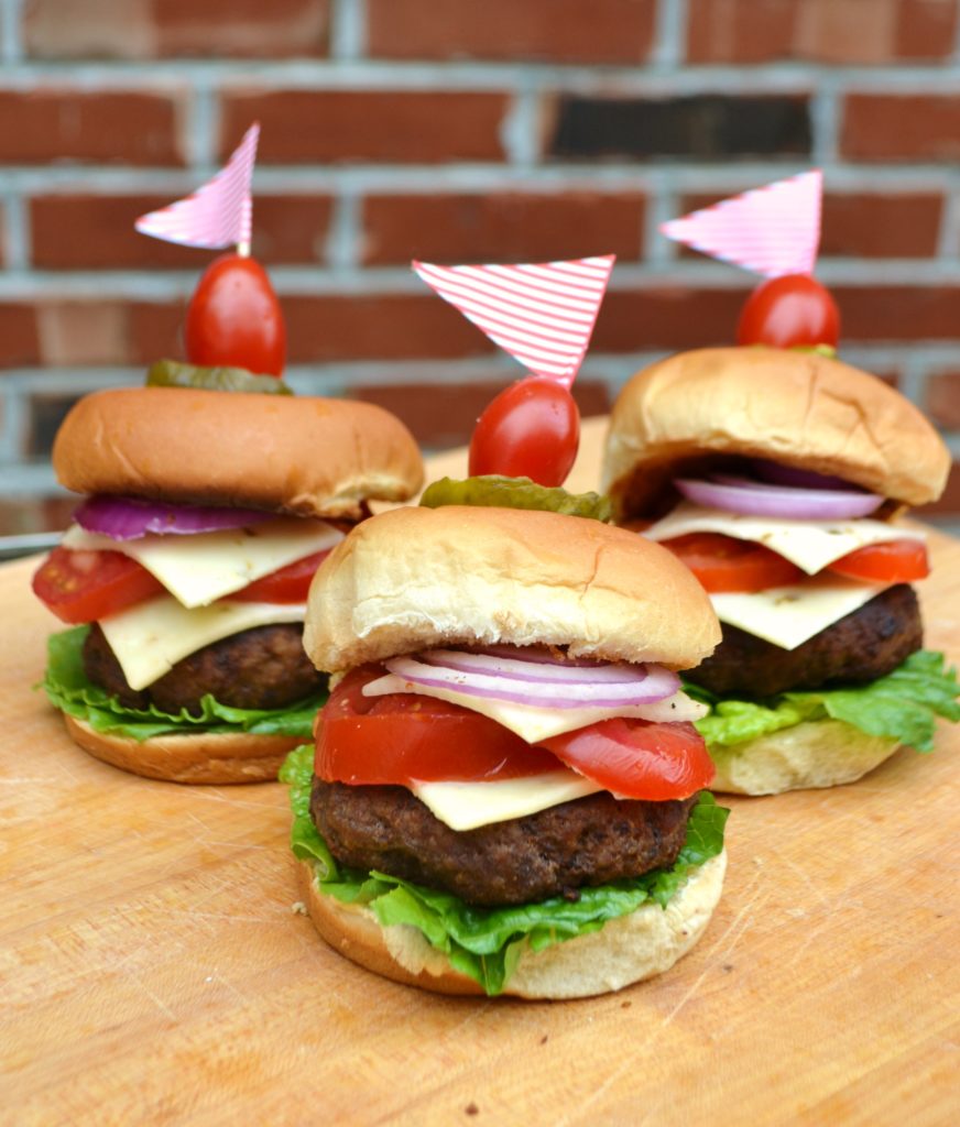 Mini Hamburger sliders for Summertime Entertaining at Home lizbushong.com