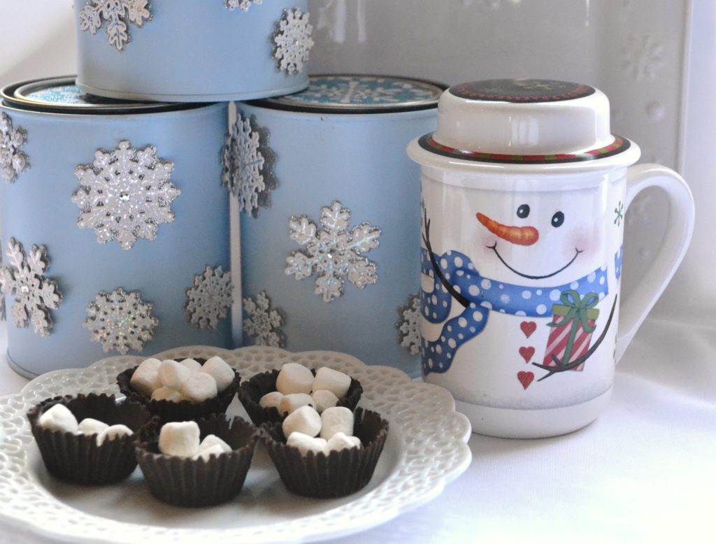 A Winter Tablescape With Snowman Spice Cake Centerpiece – Between