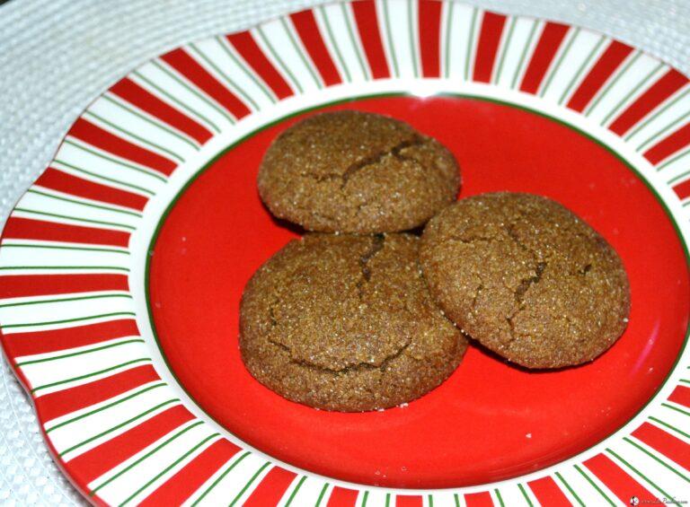 Soft Gingerbread cookies lizbushong.com