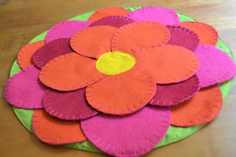 DIY| Blooming Flower Placemat
