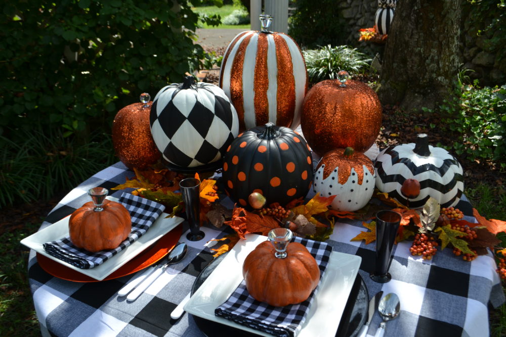 Best Black & White Pumpkin Tablescape-lizbushong.com-3