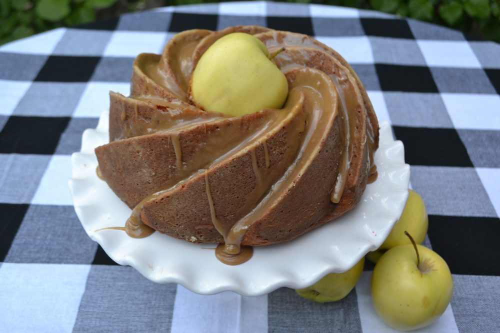 Apple Cider Bundt Cake- 1 lizbushong.com