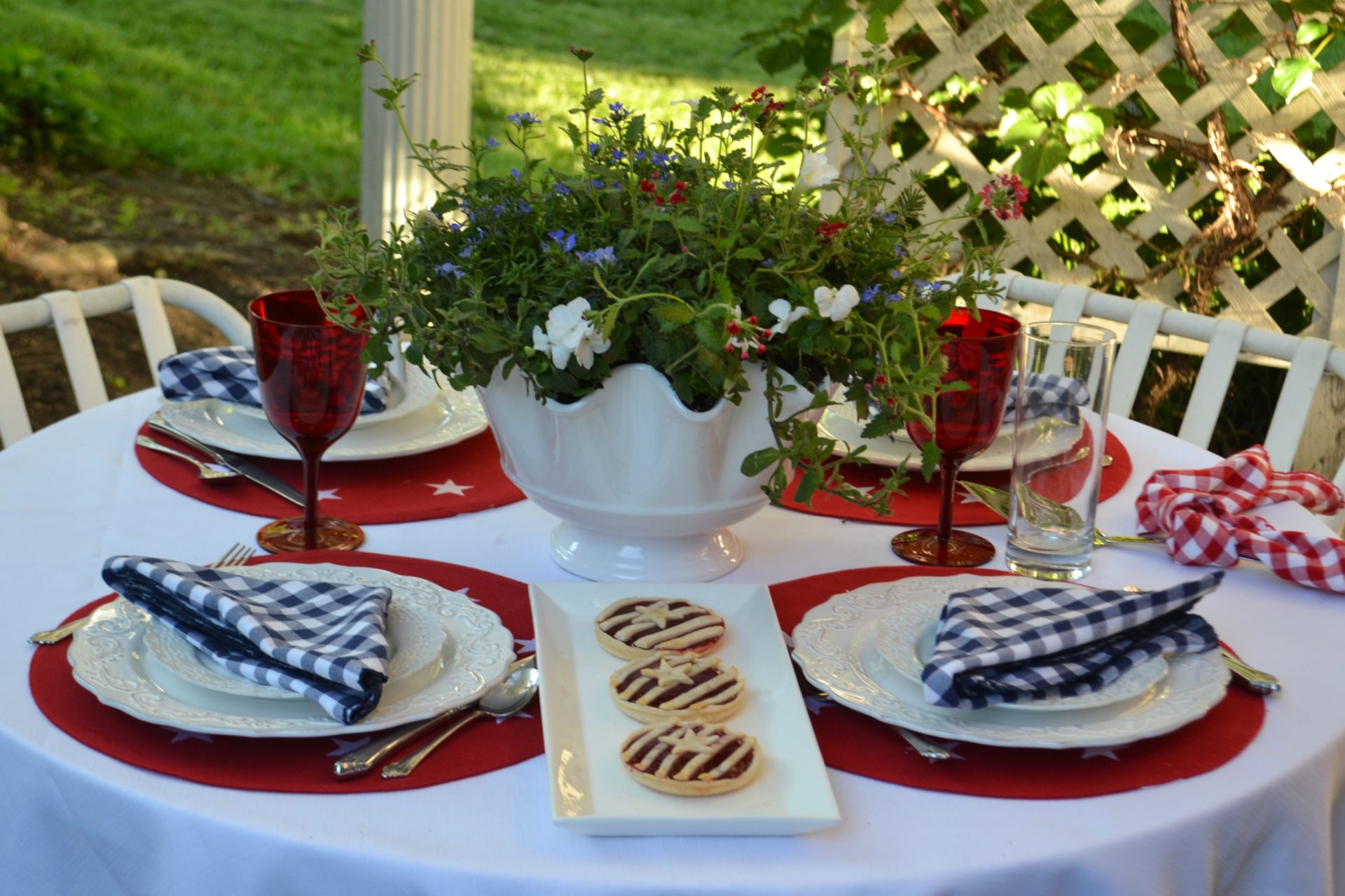 Red, White, Blue Stars n Stripes Tablescape 2-lizbushong.com-