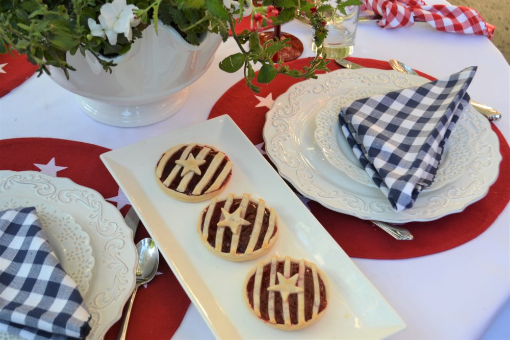 Red, White, Blue Stars n Stripes Tablescape-dessert 3-lizbushong.com