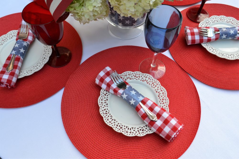 4th of July Place Setting- lizbushong.com