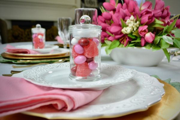 How to set a pretty spring table party favor lizbushong .com