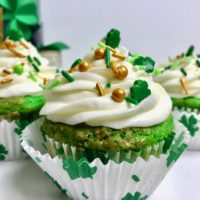 Pistachio Swirl Cupcake Recipe lizbushong.com