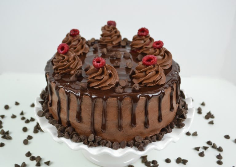 Delicious Chocolate Raspberry Layer Cake Recipe