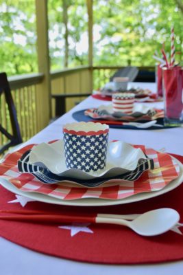 Best 4th of July Table Scape lizbushong.com