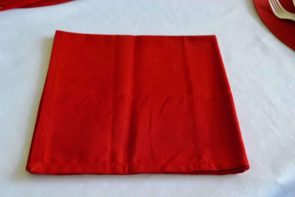 DIY Firecracker Napkin Fold lizbushong.com