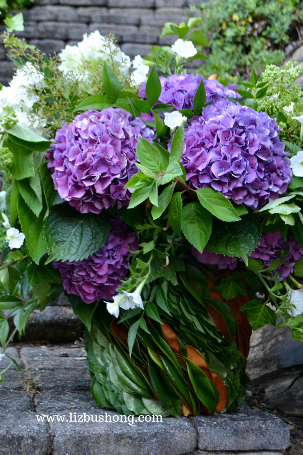 DIY Blooming Hydrangea Bouquet lizbushong.com