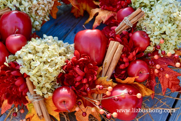 Fall Apple Wreath DIY lizbushong.com