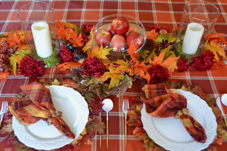 10 Minute Harvest Table Runner Table-scape Idea