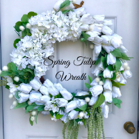 How to make a spring tulip wreath.