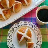 Brioche Raisin Hot Cross Buns For Easter