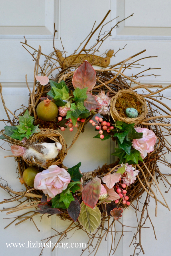 How to use one wreath for many seasons DIY lizbushong.com