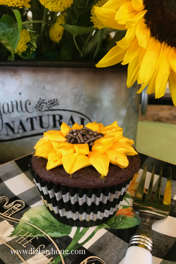 Dark Chocolate Sunflower Cupcakes
