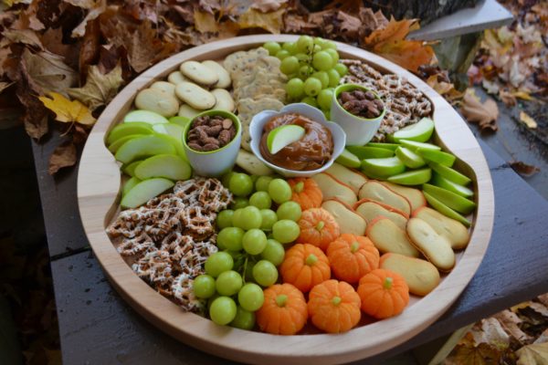 How to Make Thanksgiving Fall Sweet Snack Board lizbushong.com