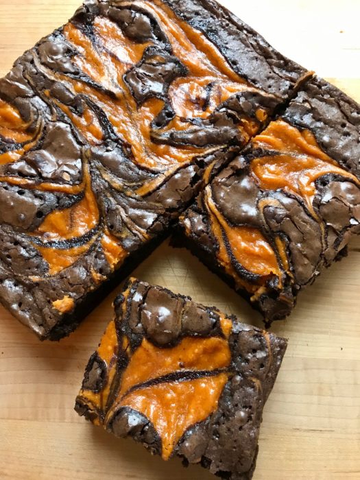 Pumpkin Swirl Brownies lizbushong.com