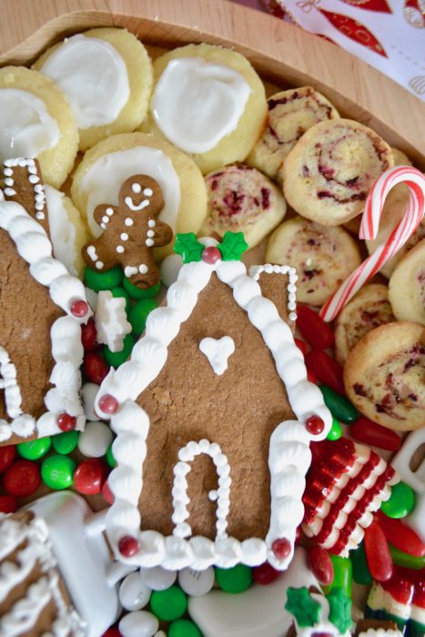 How to make Gingerbread Candy & cookie board, lizbushong.com