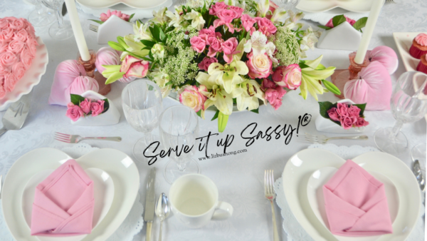 Serve it up Sassy tablescape envelope napkin lizbushong.com