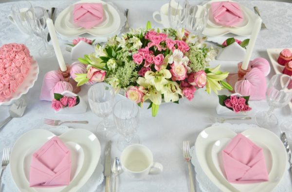 Valentine tablescape overhead lizbushong.com