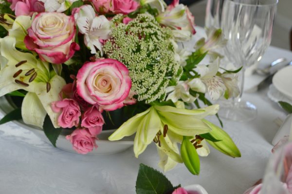 Pink Floral centerpiece lizbushong.com