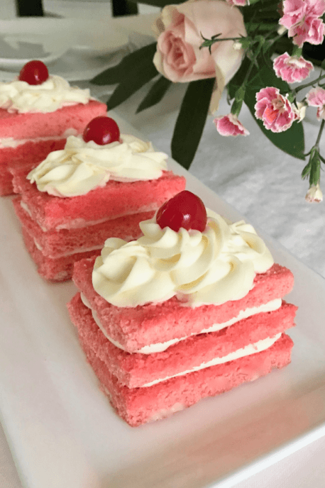 How to Make Mini Cherry Cake Tortes lizbushong.com