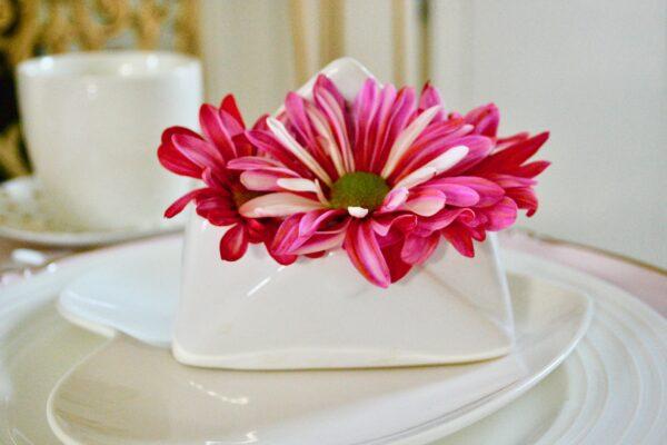 Love note place-setting vase lizbushong.com