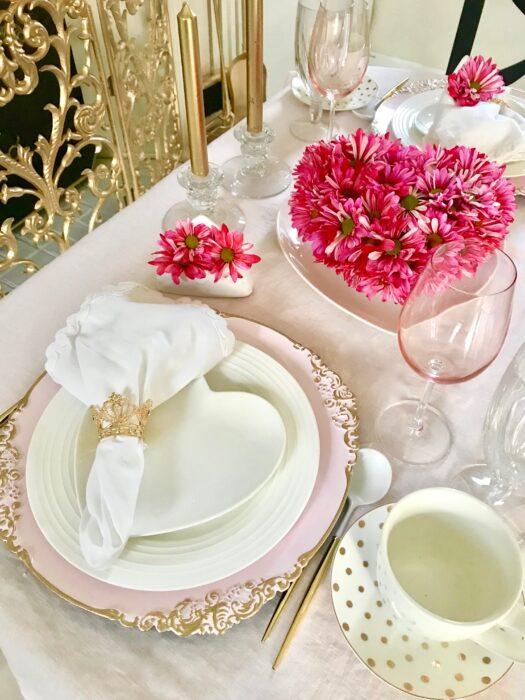 Valentine placesetting heart centerpiece lizbushong.com