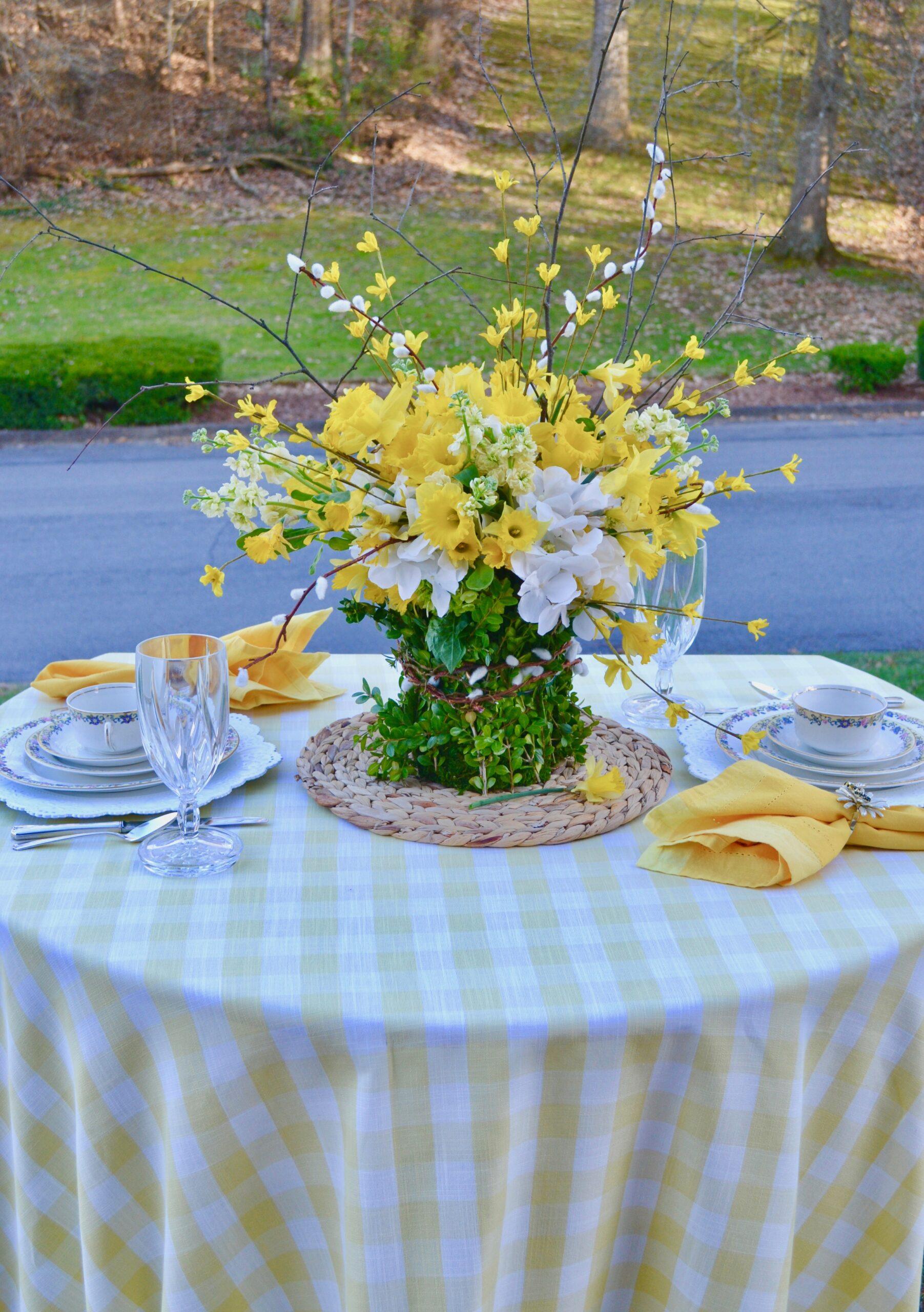 Daffodil Table Centerpiece Setting Liz Bushong