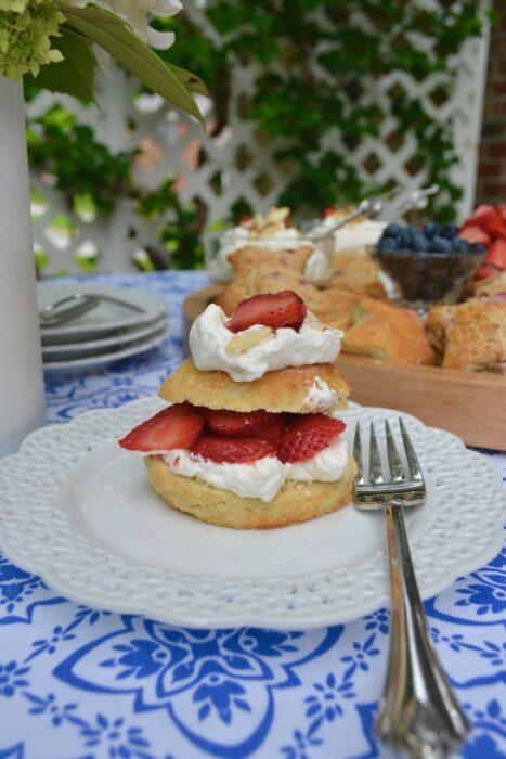 How to make strawberry shortcakes lizbushong.com