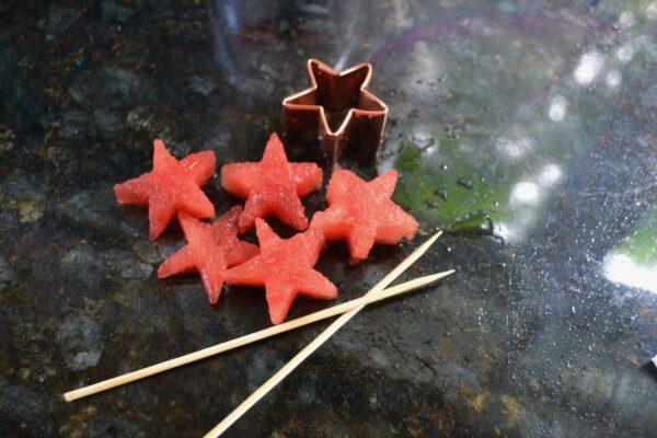 How to make watermelon stars as a sip garnish lizbushong.com