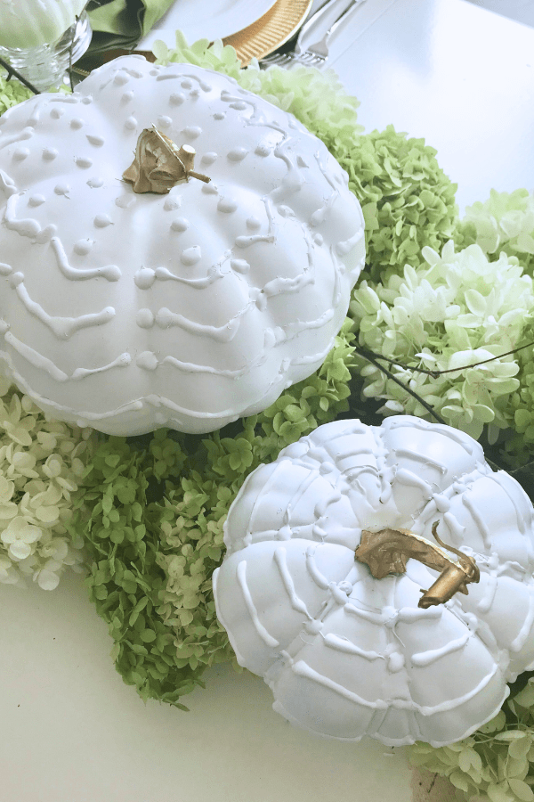 How to Make Faux White & Gold Glue Dot pumpkins DIy Decor lizbushong.com