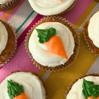 How to make carrot cake cupcakes with frosting mini carrot garnish lizbushong.com