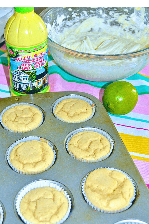 How to Make Key Lime Cupcakes lizbushong.com