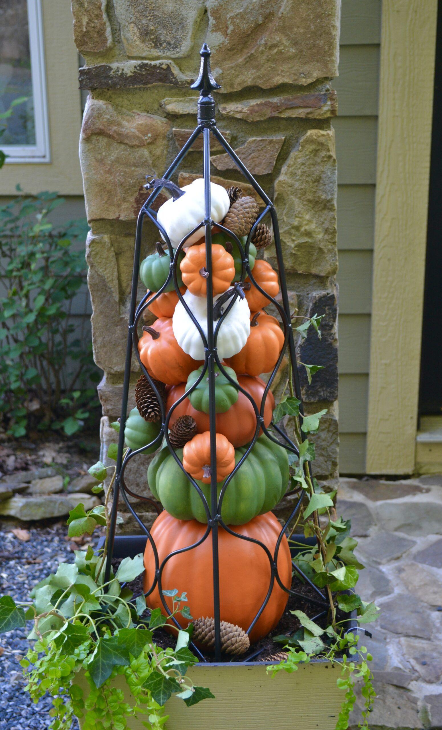 How to Make a DIY Garden Art Pumpkin Topiary lizbushong.com