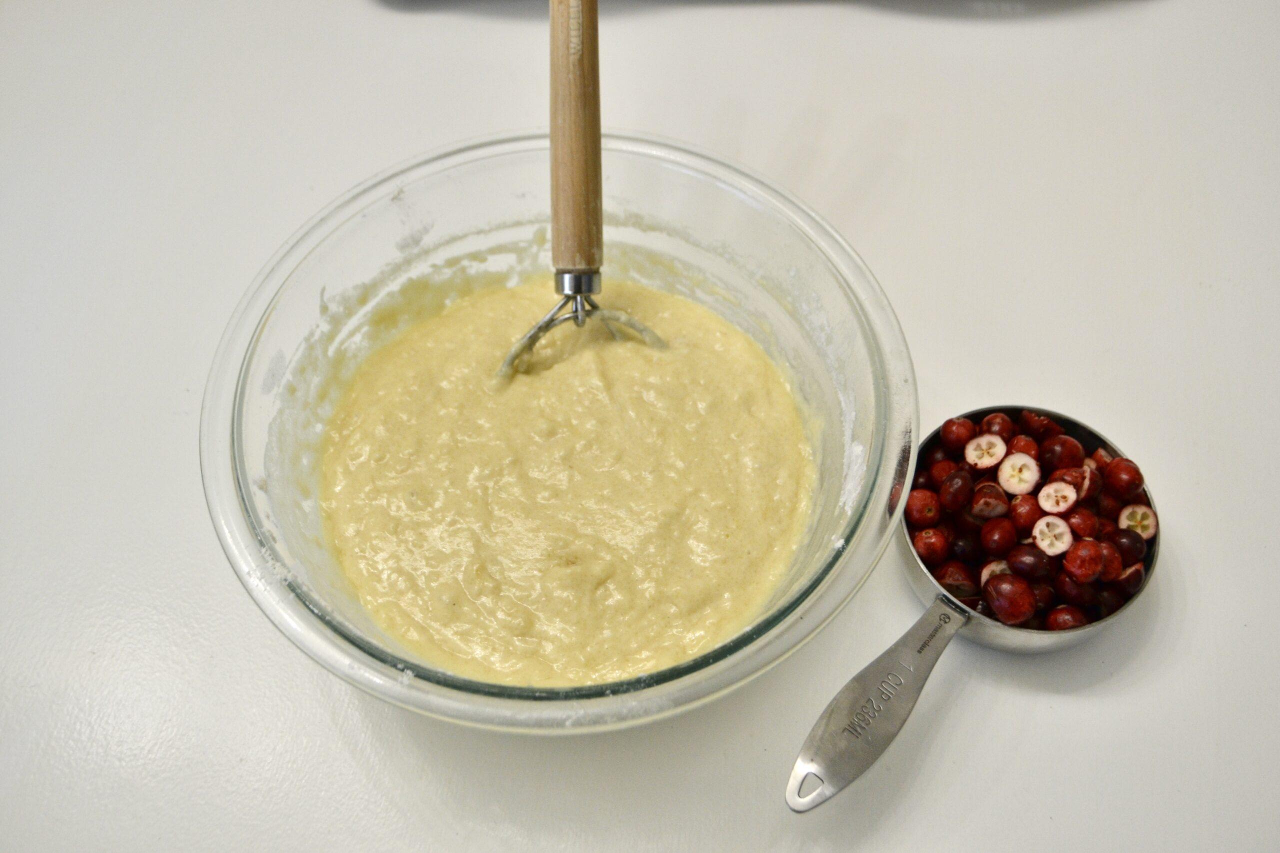 How to make cranberry muffin batter mixing ingredients