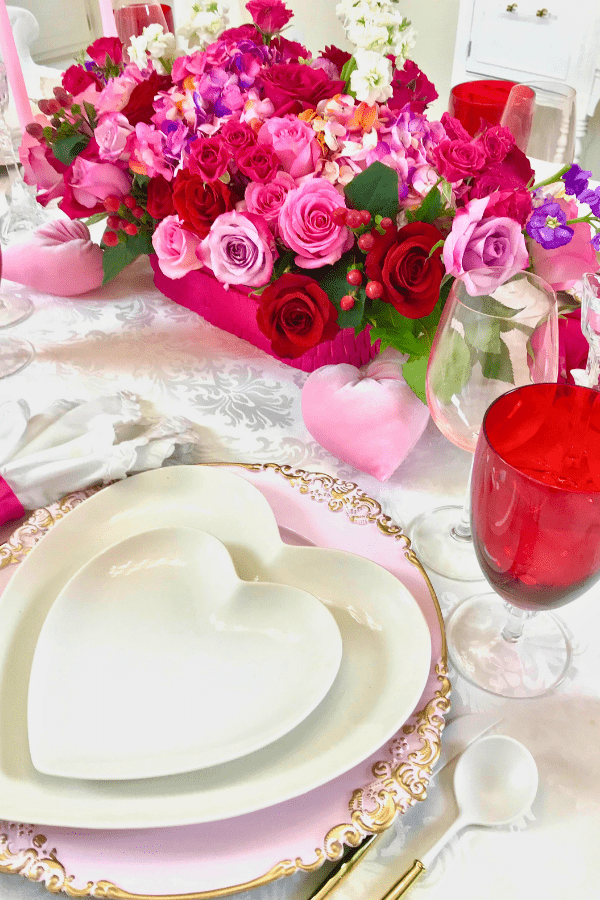 How to create a Pink and Red Valentine Tablescape