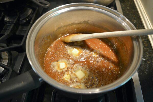 How to make brown sugar glaze for apple bundt cake lizbushong.com